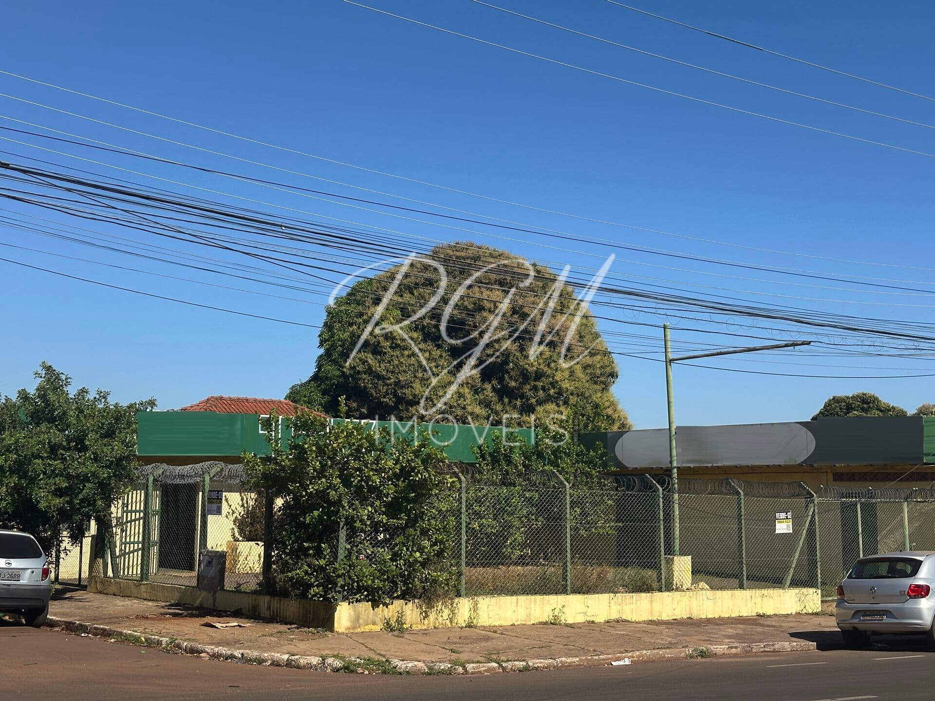 Prédio Comercial de esquina no Bairro Jardim América em Campo Grande, MS