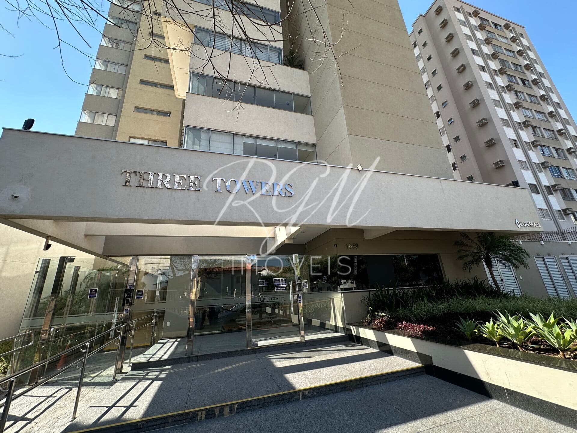 Belíssimo apartamento no Three Towers em Campo Grande MS