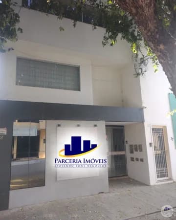 Prédio/Edifício Inteiro em Barreiras - Centro