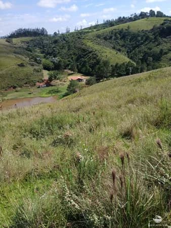TERRENO COM ÓTIMA LOCALIZAÇÃO EM IGARATÁ/SP