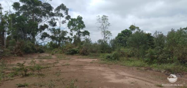 TERRENO COM VISTA PARA A PEDRA DO BAÚ