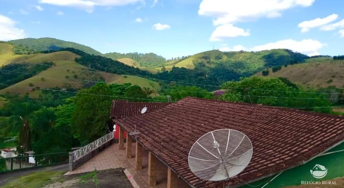 CHÁCARA NO CENTRO DE MONTEIRO LOBATO/SP