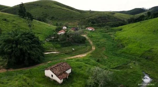 FAZENDA EM SANTA BRANCA/SP