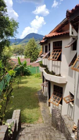 BELO IMÓVEL RESIDENCIAL NO CENTRO DE SÃO FRANCISCO XAVIER