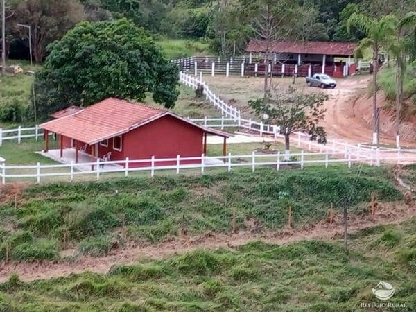 FAZENDA EM SÃO FRANCISCO XAVIER/SJC/SP