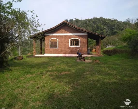 SÍTIO EM CUNHA/SP