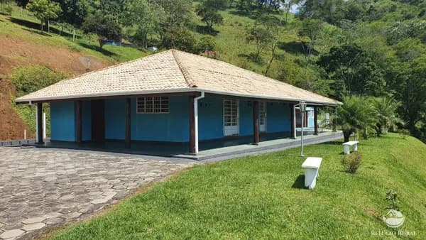 SÍTIO EM MONTEIRO LOBATO/SP