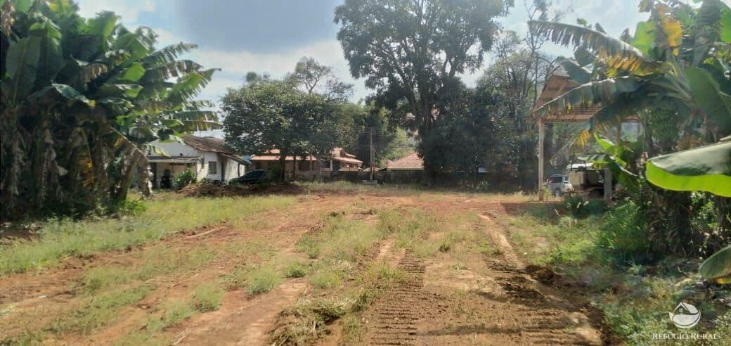 TERRENO IMPERDÍVEL COM ÓTIMA LOCALIZAÇÃO EM PIRACAIA/SP