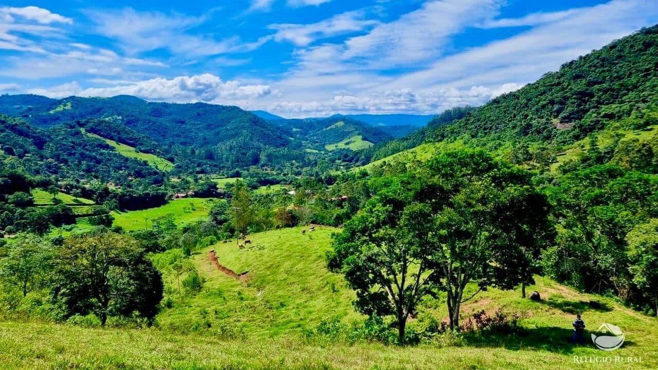TERRENO EM SAPUCAÍ- MIRIM/MG