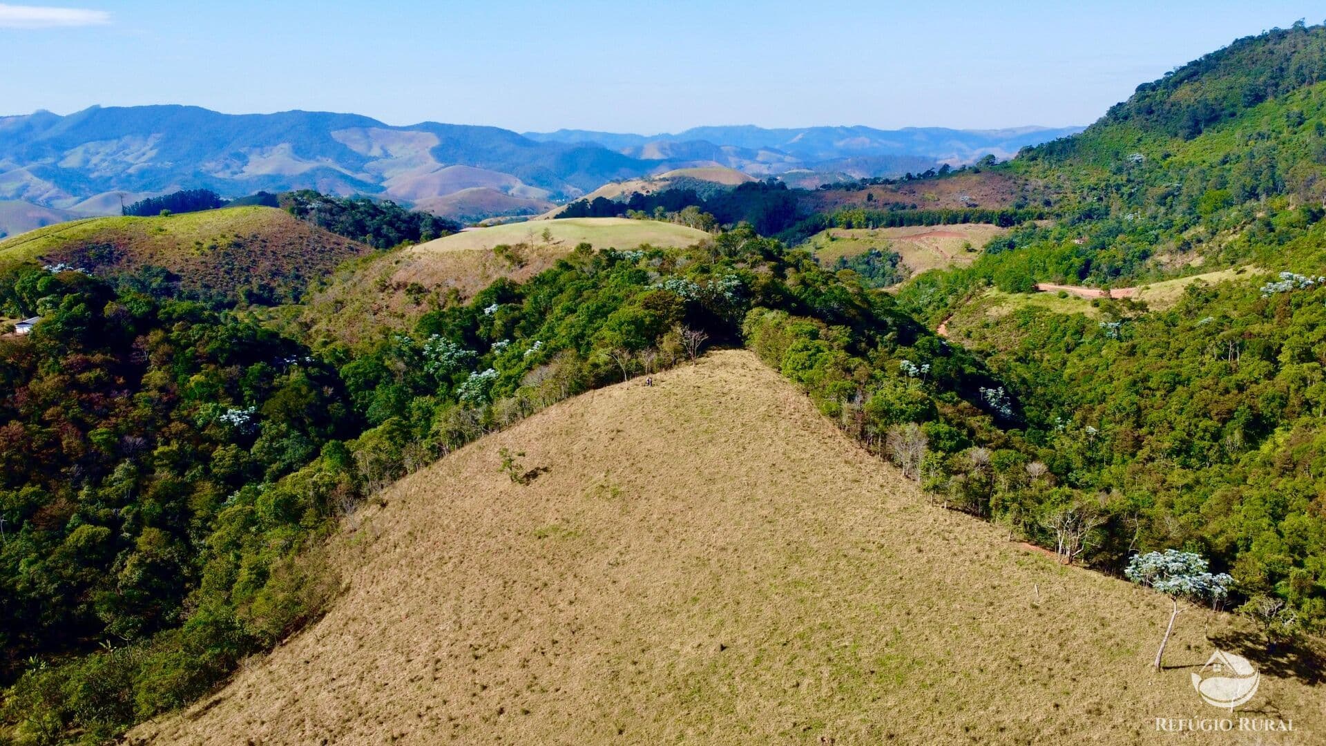 TERRENO EM MONTEIRO LOBATO/SP