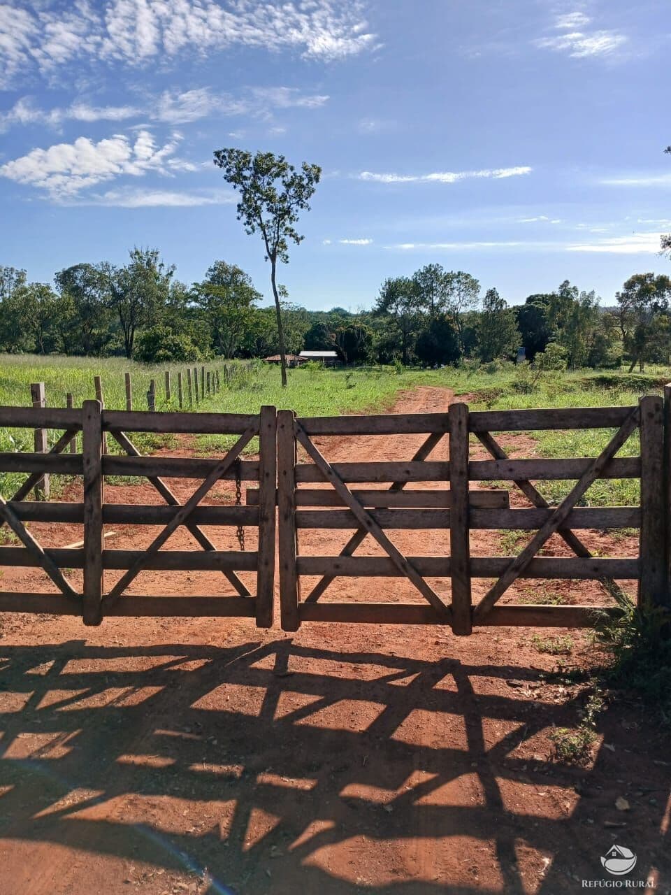 FAZENDA EM TRÊS MARIAS/MG
