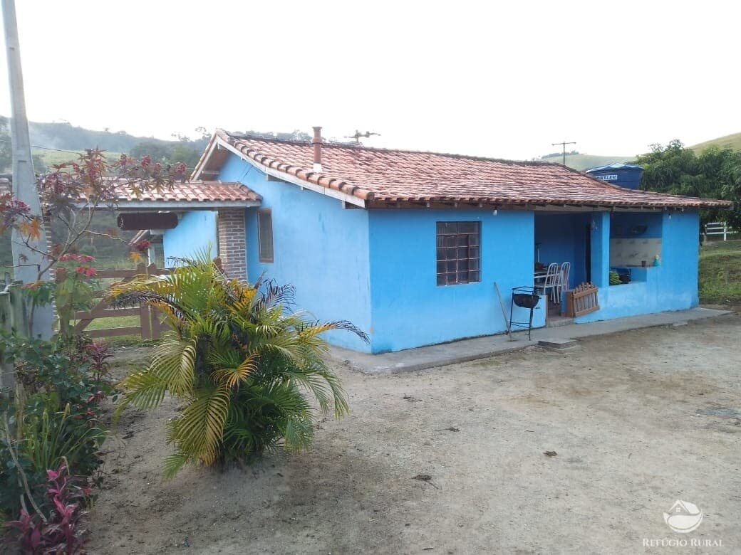 SÍTIO DE 8,5 ALQUEIRES BELA PAISAGEM EM CUNHA SP