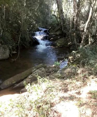TERRENO ESPETACULAR COM LINDÍSSIMAS CACHOEIRAS EM JOANÓPOLIS/SP