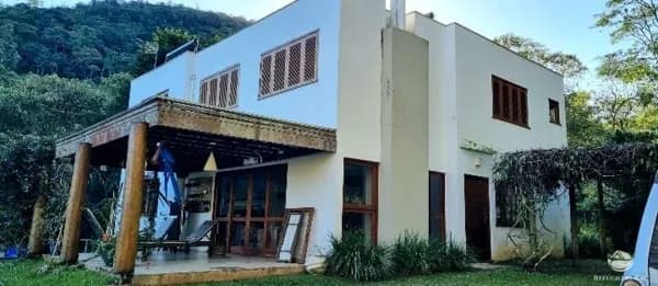 SÍTIO MAGNÍFICO EM SÃO FRANCISCO XAVIER/SJC/SP