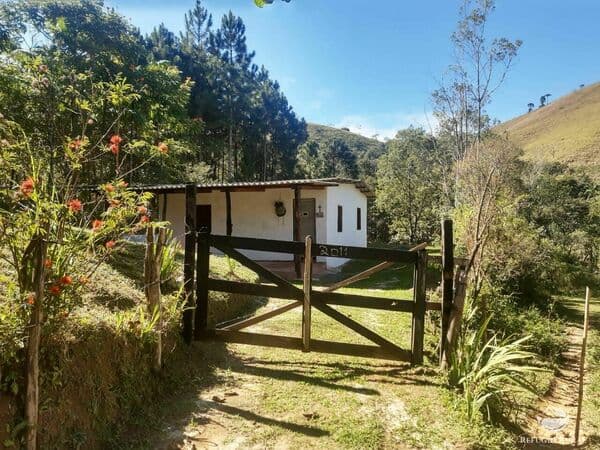CASA À VENDA EM SÃO FRANCISCO XAVIER/SJC/SP