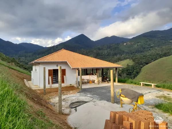 CHÁCARA EM SÃO FRANCISCO XAVIER/SJC/SP
