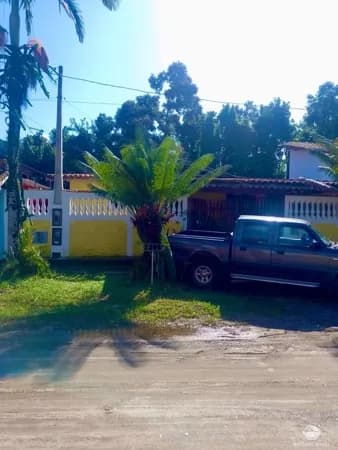 TERRENO COM 3 CASAS EM UBATUBA/SP
