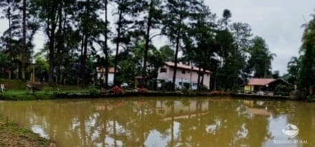 LINDO SÍTIO EM SÃO FRANCISCO XAVIER COM RESTAURANTE, LOJA DE ARTESANATOS E CACHOEIRAS
