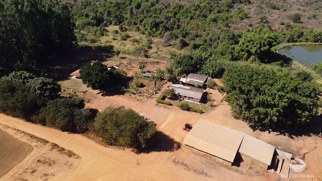 FAZENDA EM UNAÍ/MG