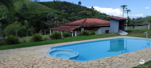 SÍTIO EM IGARATÁ/SP