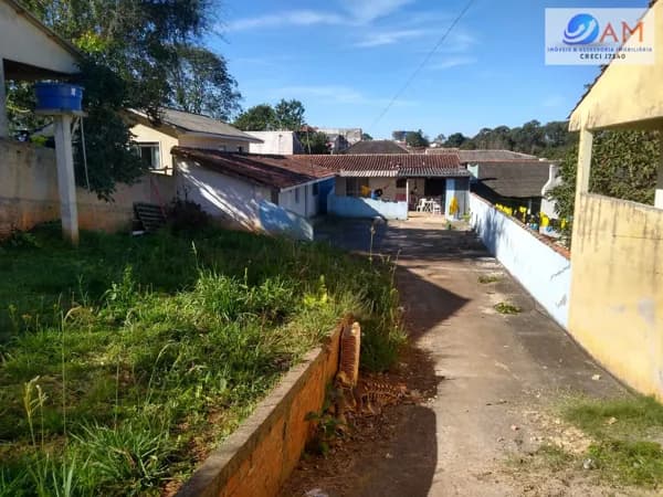 Casa em Campo Largo - Vila Dona Fina