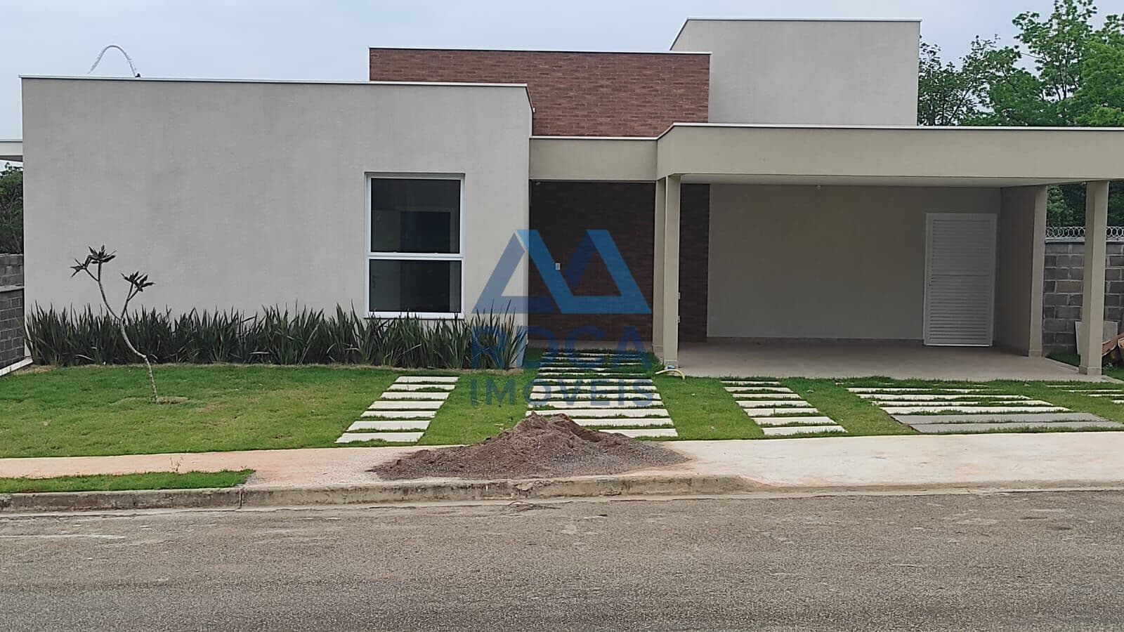 Casa 4 Suítes em Condomínio - Salto de Pirapora/SP