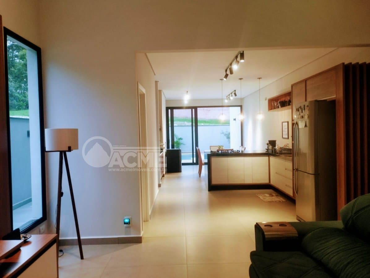 Casa em Condomínio 3 suites armarios