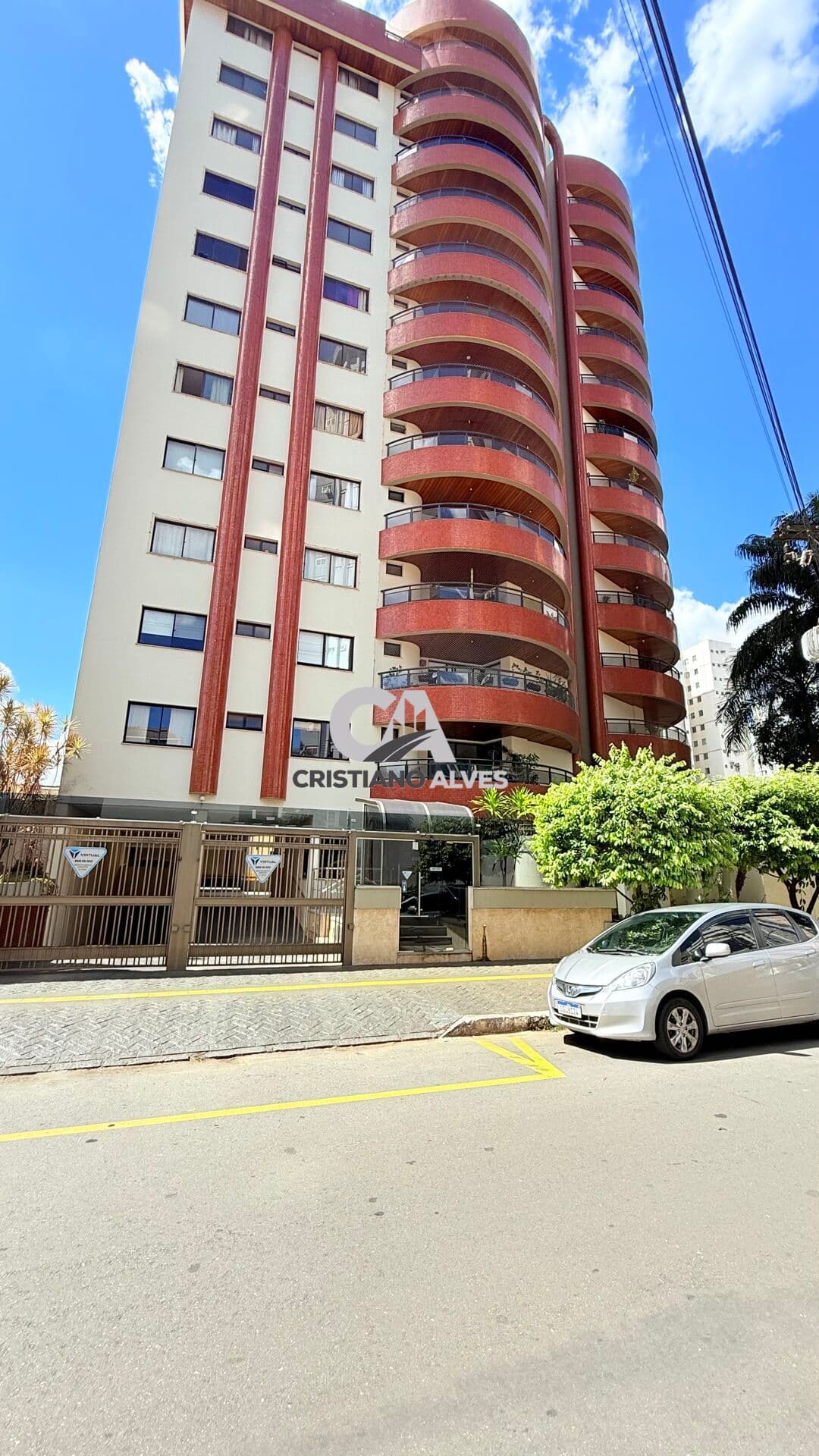 apartamento à venda setor oeste residencial Beatriz Koffes Ótima localização, ao da avenida república do libra, praça Tamandaré,supermercado, loja de conveniências