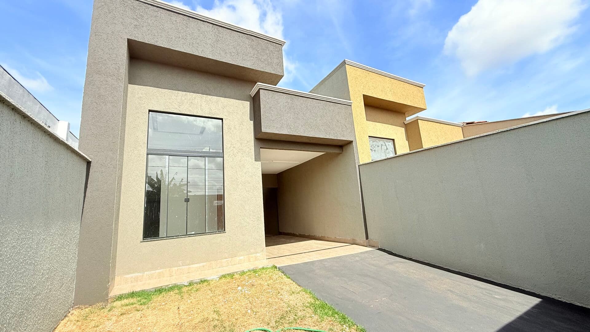Entrada 10mil, Oportunidade casa a venda setor jardim Tropical Aparecida de Goiânia ótima localização