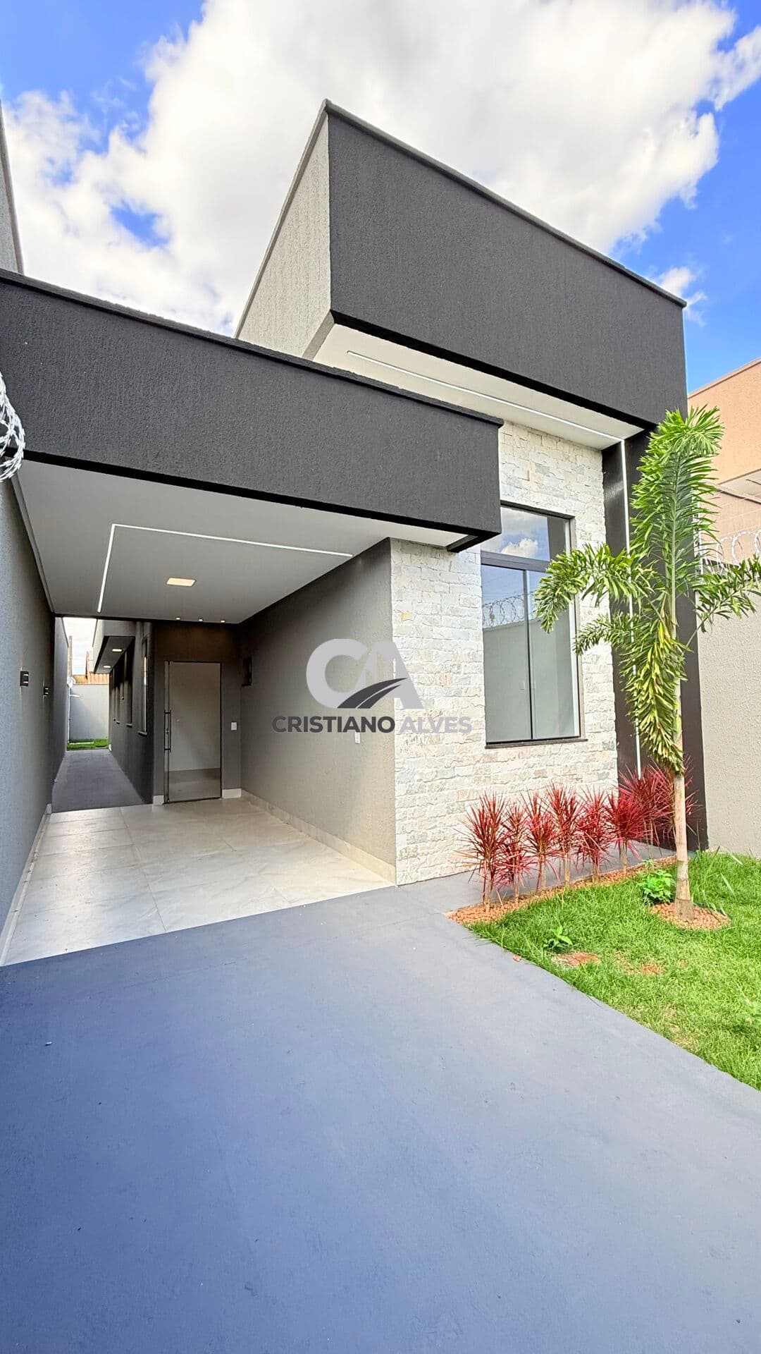 Casa a venda Bairro Independência,Aparecida de Goiânia, ótima localização, acabamento diferenciado,supermercado, padaria