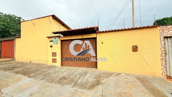 Casa usada sozinha no lote a venda setor Cândido de Queiroz ,Aparecida de Goiânia próximo supermercado, avenida anel viário