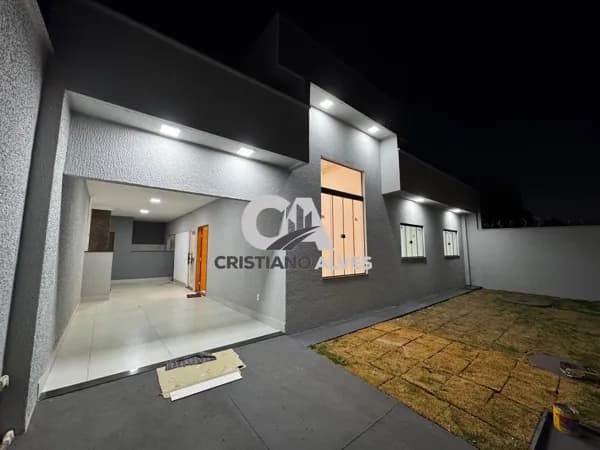 Casa a venda de alto 03 quartos setor jardim ipiranga, ao lado avenida independência,