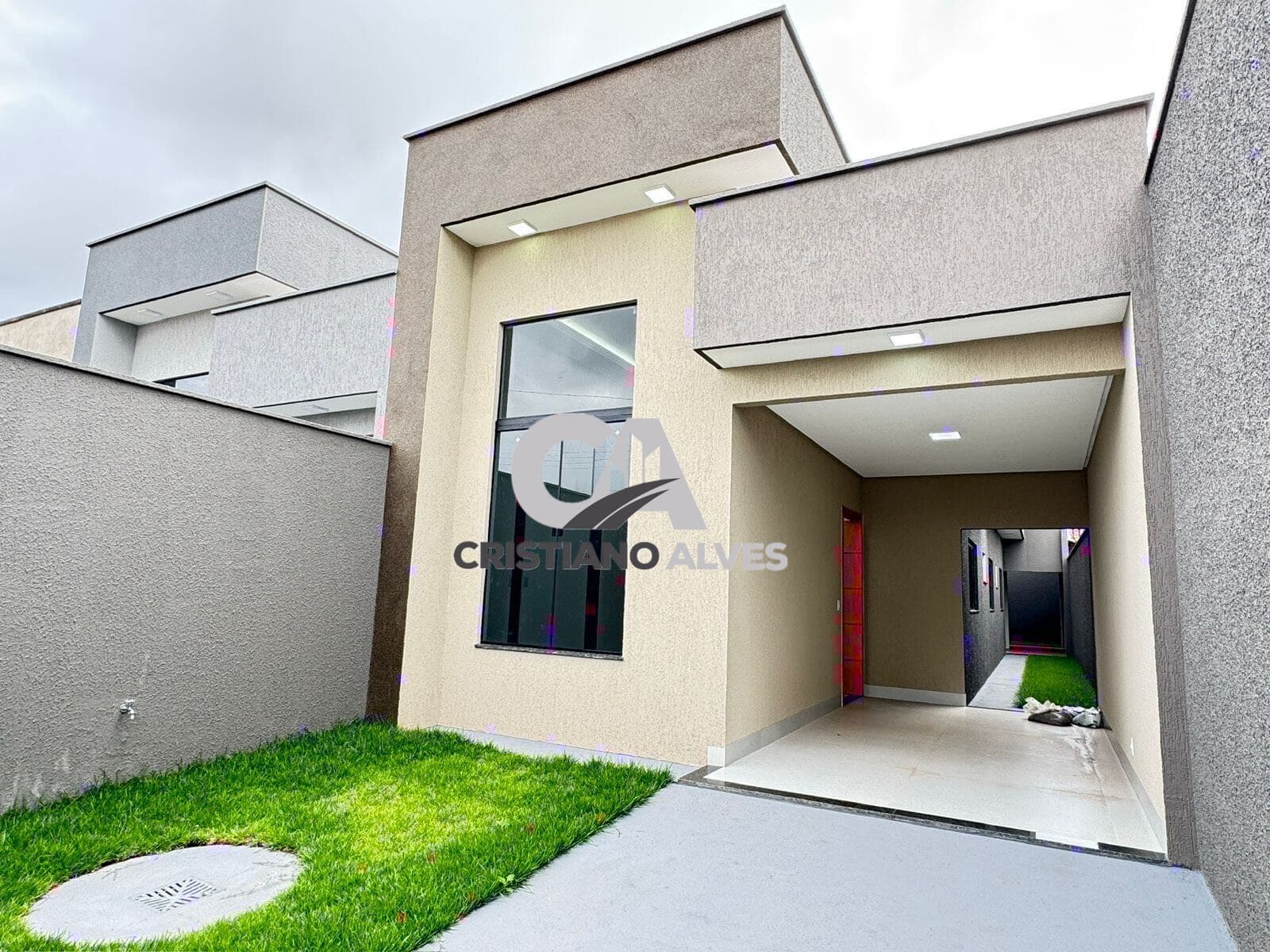Oportunidade casa a venda ótima localização, próximo vila Alzira, jardim mont Serrat , jardim bonança