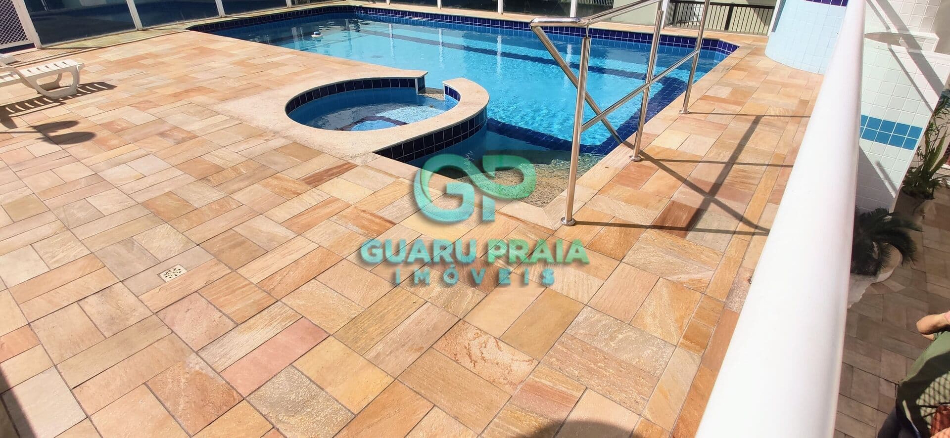 Apartamento em Guarujá - Barra Funda