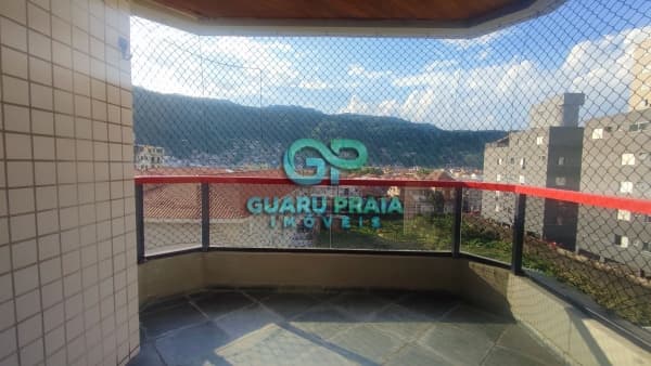 3 dormitórios, sendo 1 suíte com sacada, banheiro social e de serviço, totalizando 3 banheiros, sala ampla para dois ambientes com sacada, cozinha e lavanderia, 1 vaga de garagem.