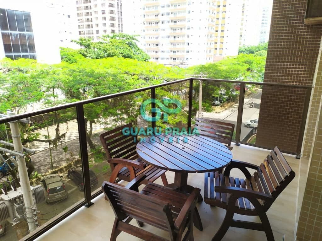 Apartamento Padrão à 200m da praia.