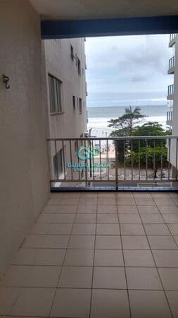 Apartamento Padrão frente mar
