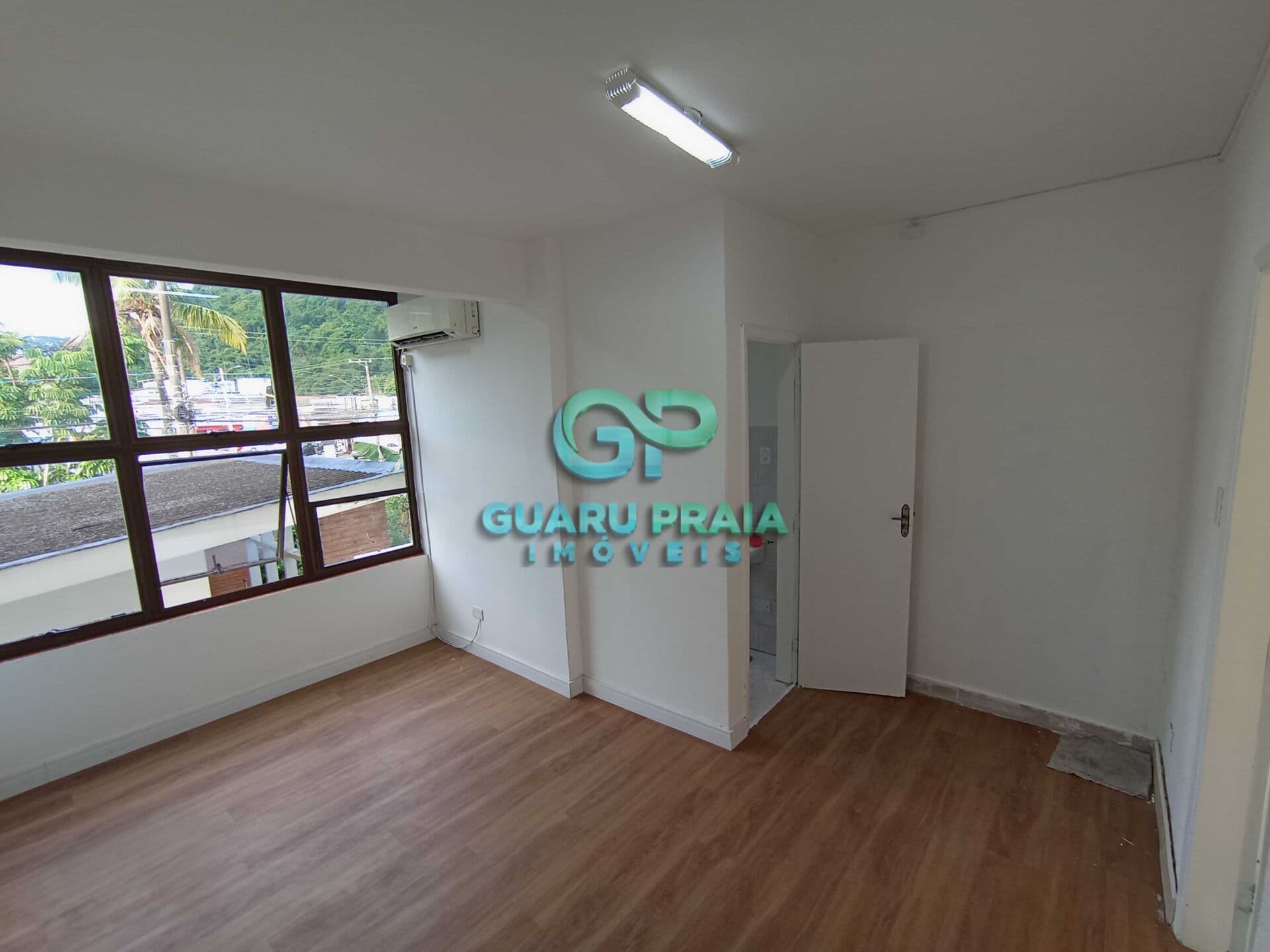 Loja Ponto Comercial em Pitangueiras, Guarujá/SP