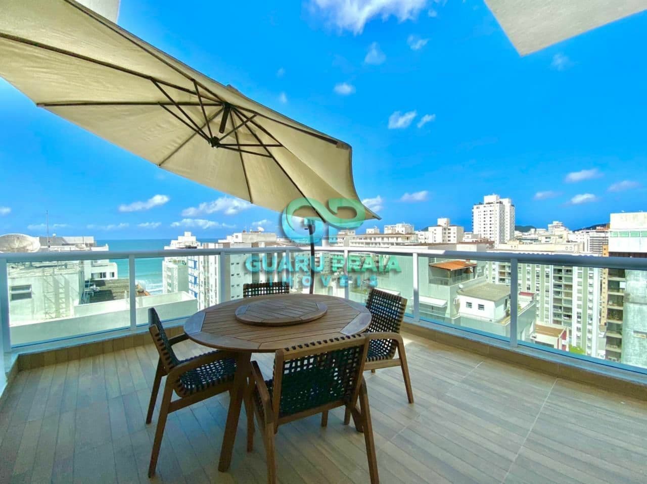 Apartamento em Guarujá - Pitangueiras