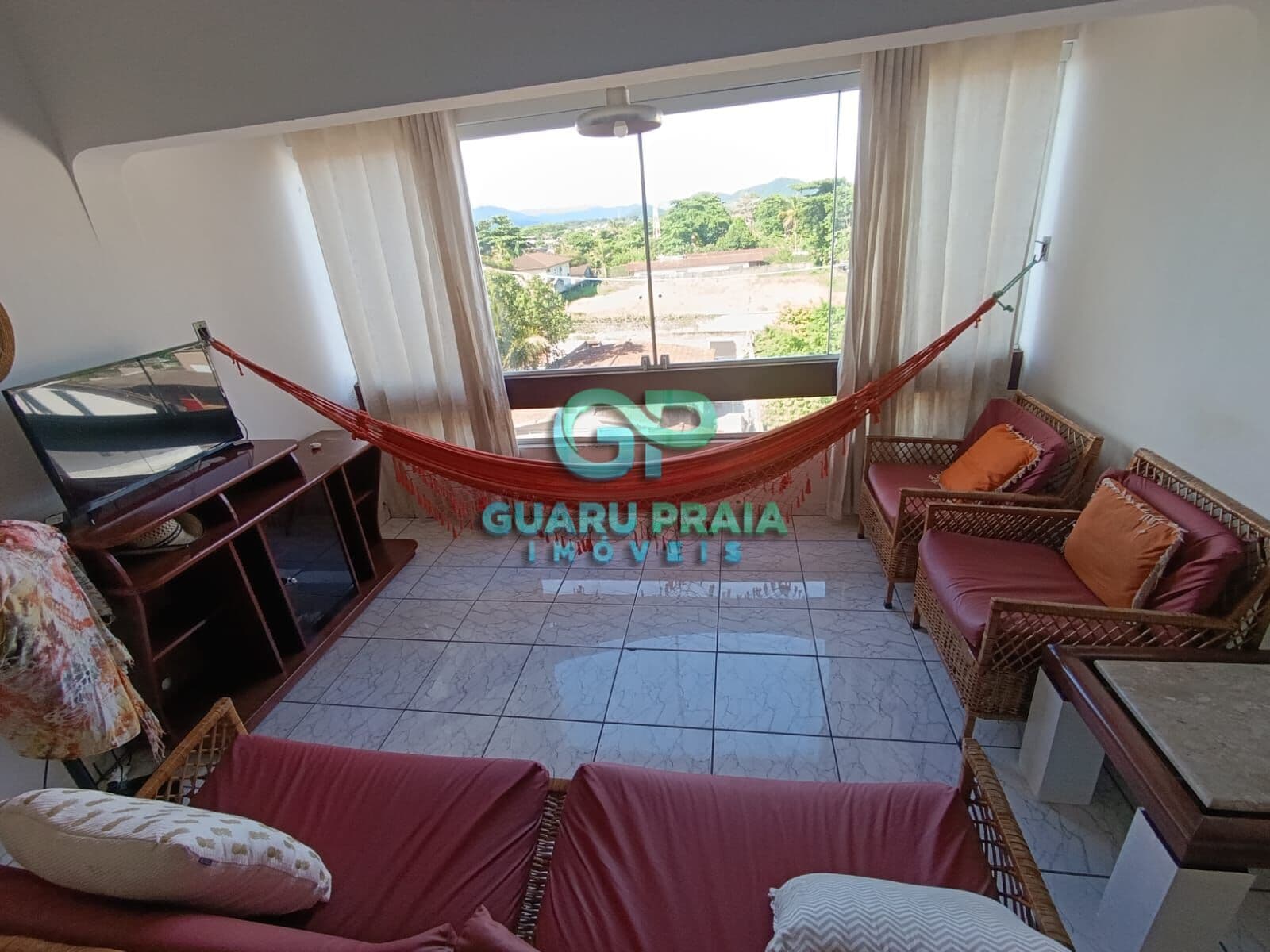 Apartamento à Venda 2 Dormitórios Região do Tortuga Guarujá/SP