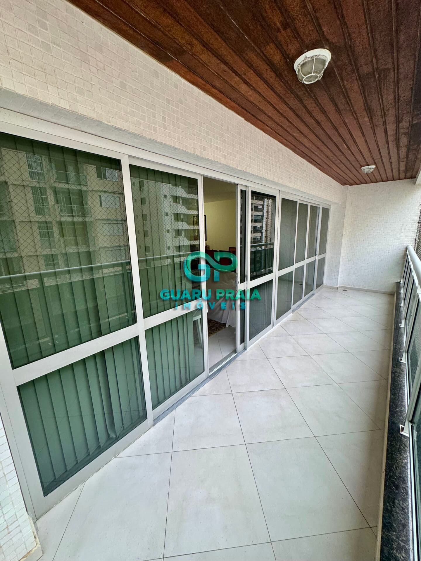 Apartamento em Guarujá - Pitangueiras