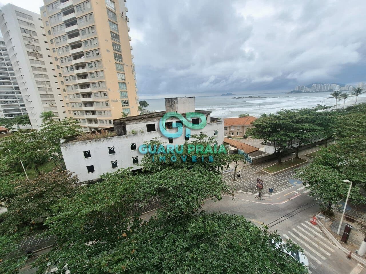 Apartamento em Guarujá - Pitangueiras