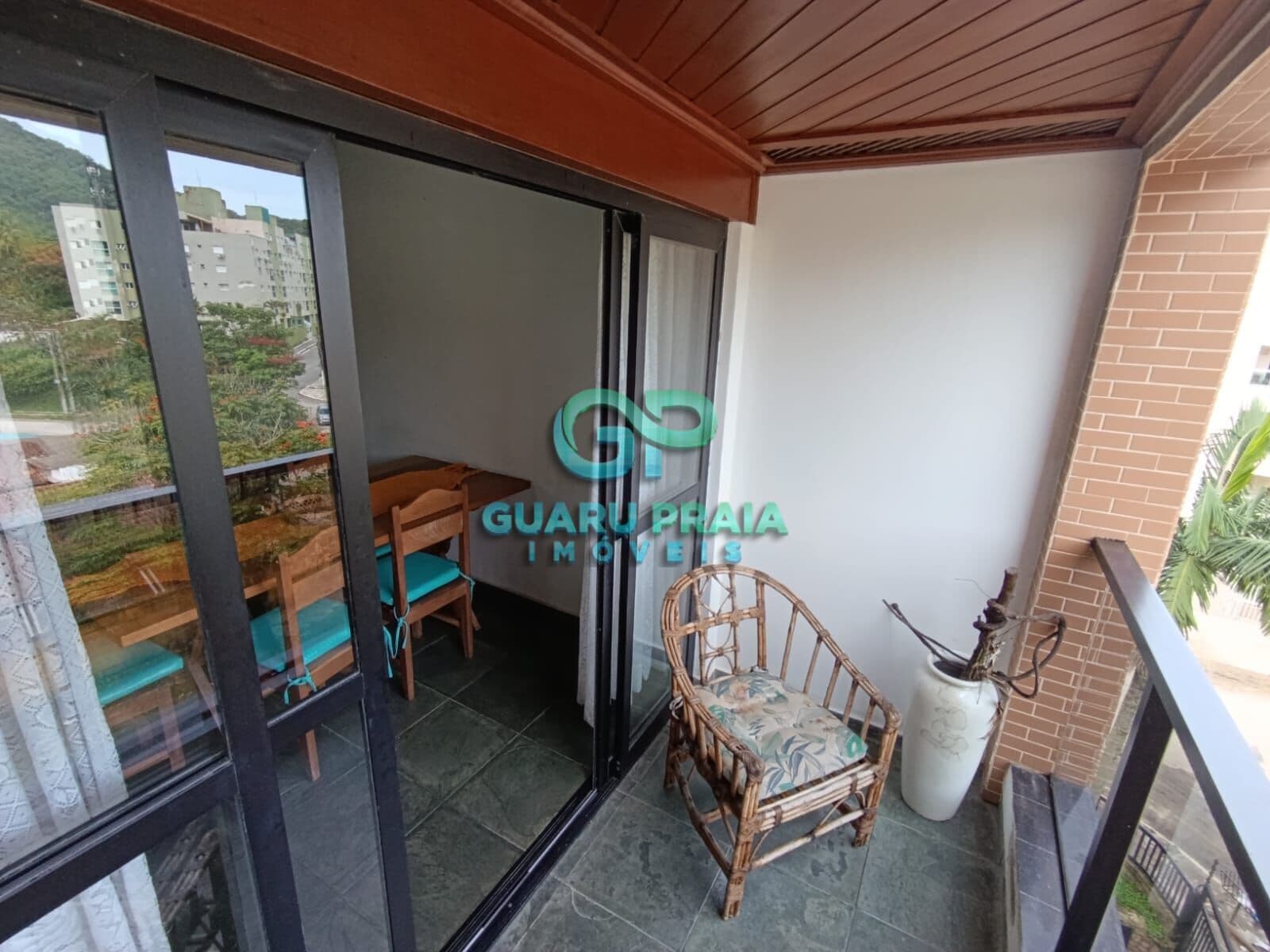 Locação apartamento 2 dormitorios na Enseada