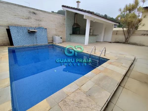 Casa em condomínio