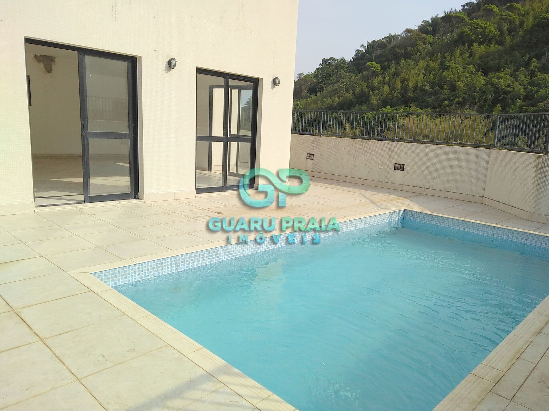 Apartamento em Guarujá - Pitangueiras