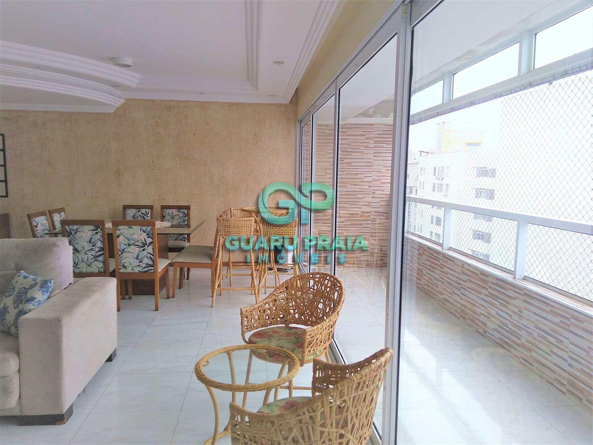 Apartamento em Guarujá - Pitangueiras