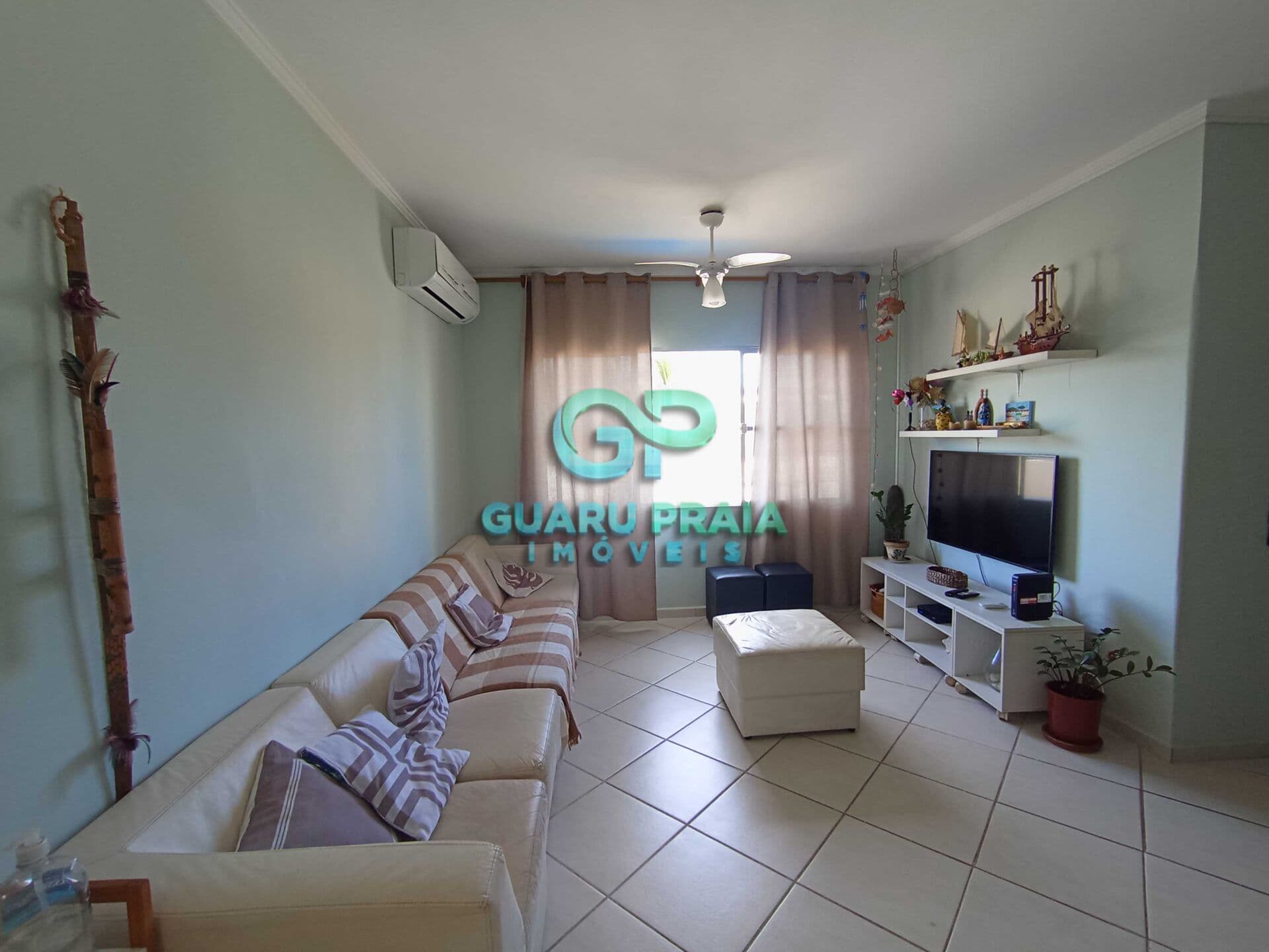 Apartamento 03 Dormitórios na Praia da Enseada, Guarujá/SP