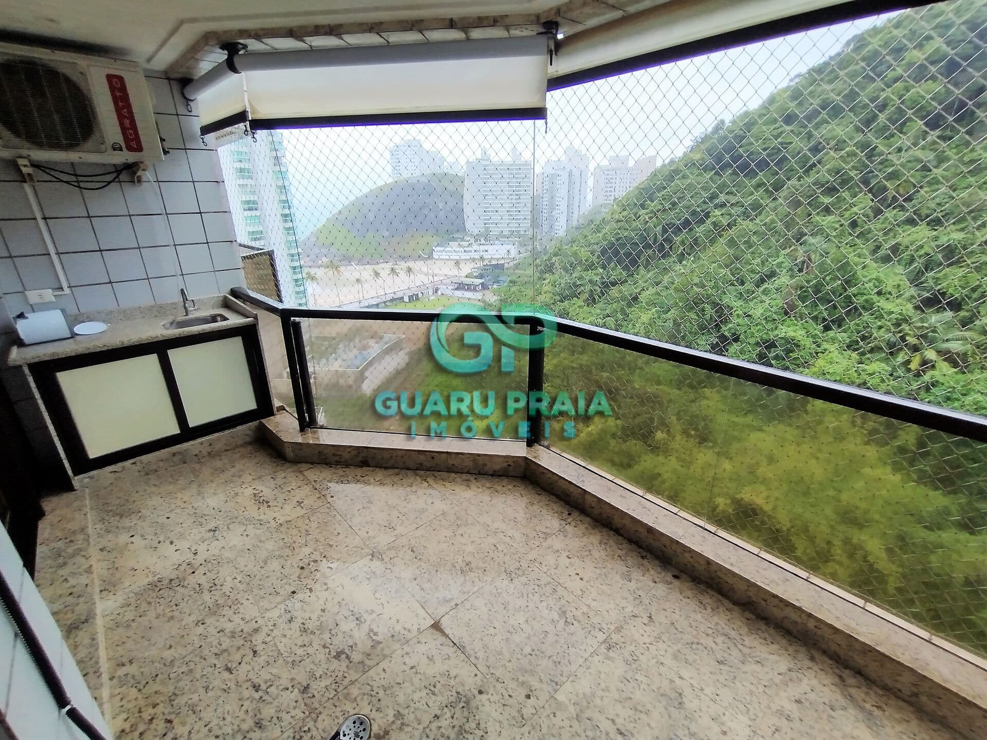Apartamento em Guarujá - Enseada