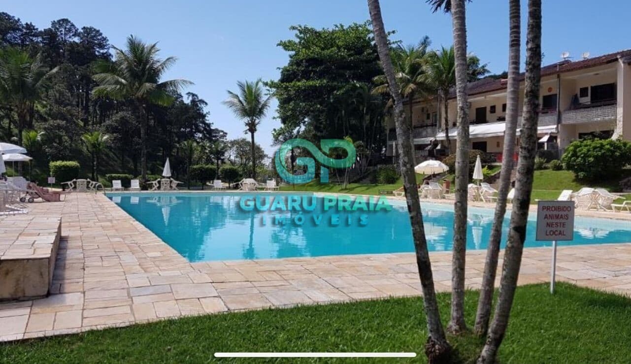 3 dormitórios, 1 suíte com closet, pequena vista para o mar, sala para dois ambientes, varanda com vista para área verde, cozinha americana