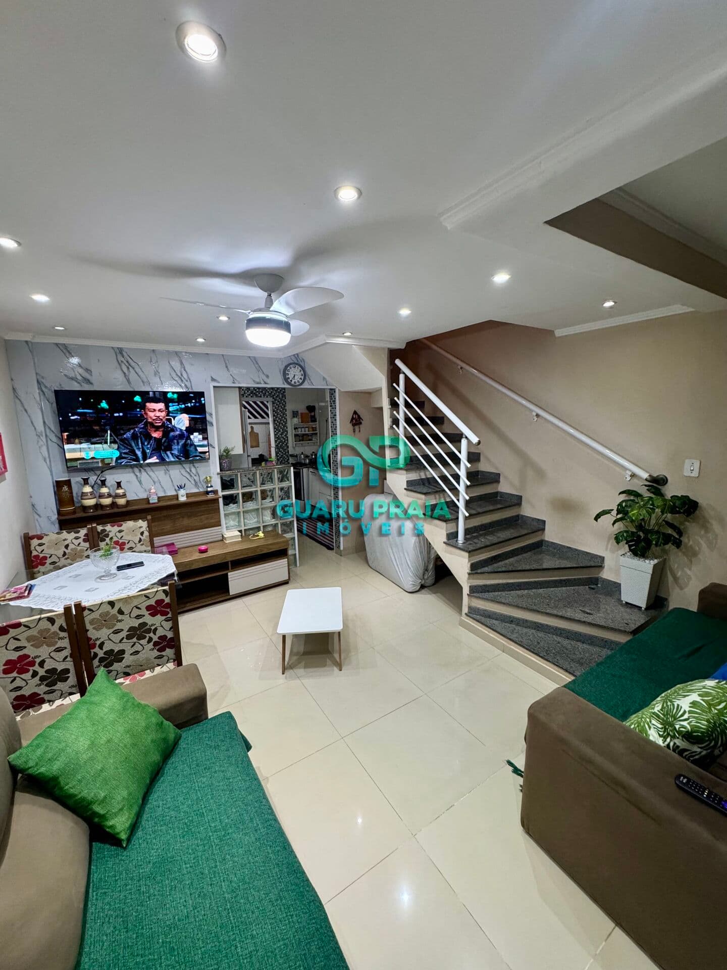 Sobrado em Guarujá - Jardim Enseada